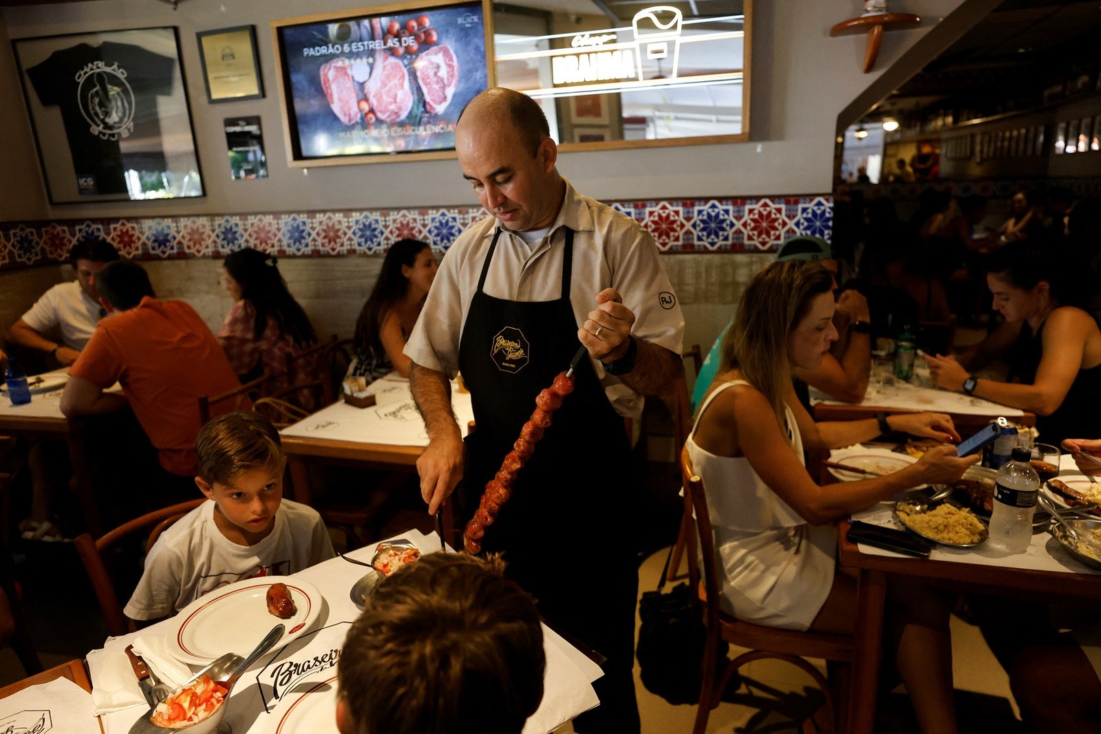 Restaurante no Rio de Janeiro - 23/02/2025 (Foto: REUTERS/Jorge Silva)