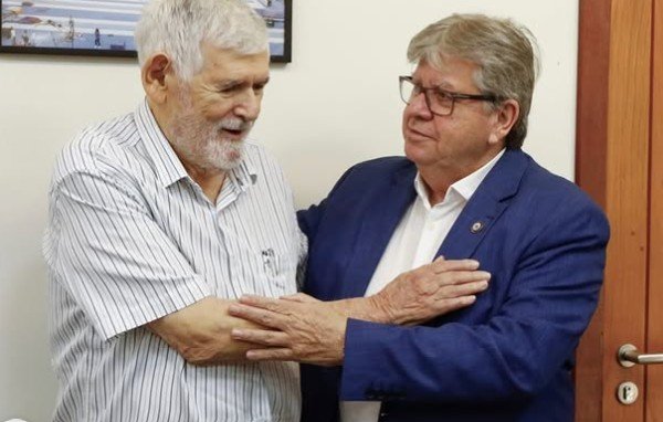 João Azevêdo recebeu o deputado federal Luiz Couto