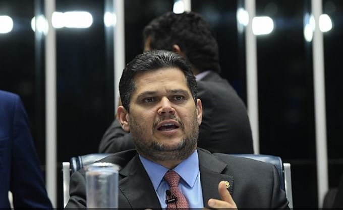 Reprodução / Carlos Moura/Agência Senado