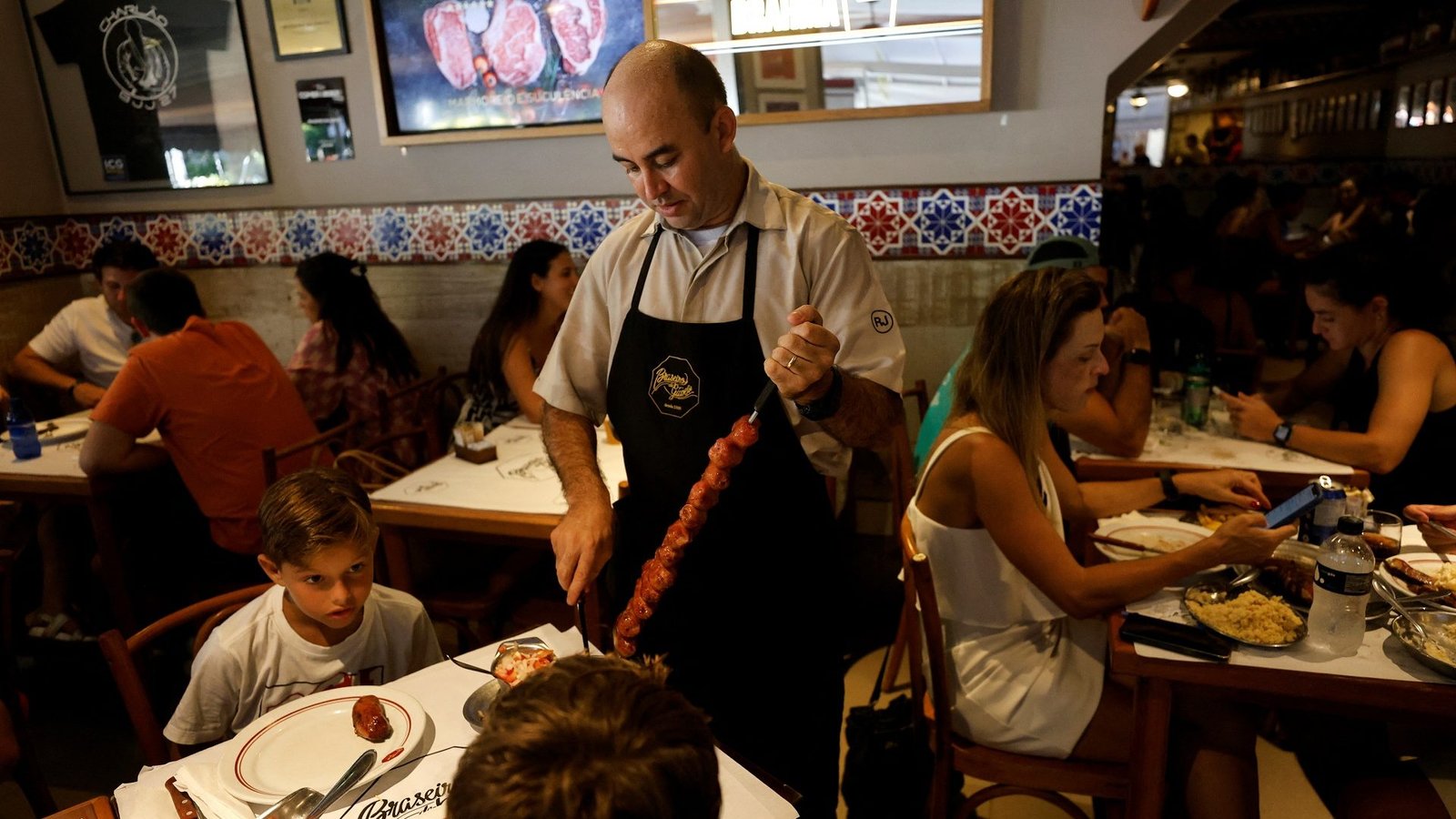 Restaurante no Rio de Janeiro - 23/02/2025 (Foto: REUTERS/Jorge Silva)