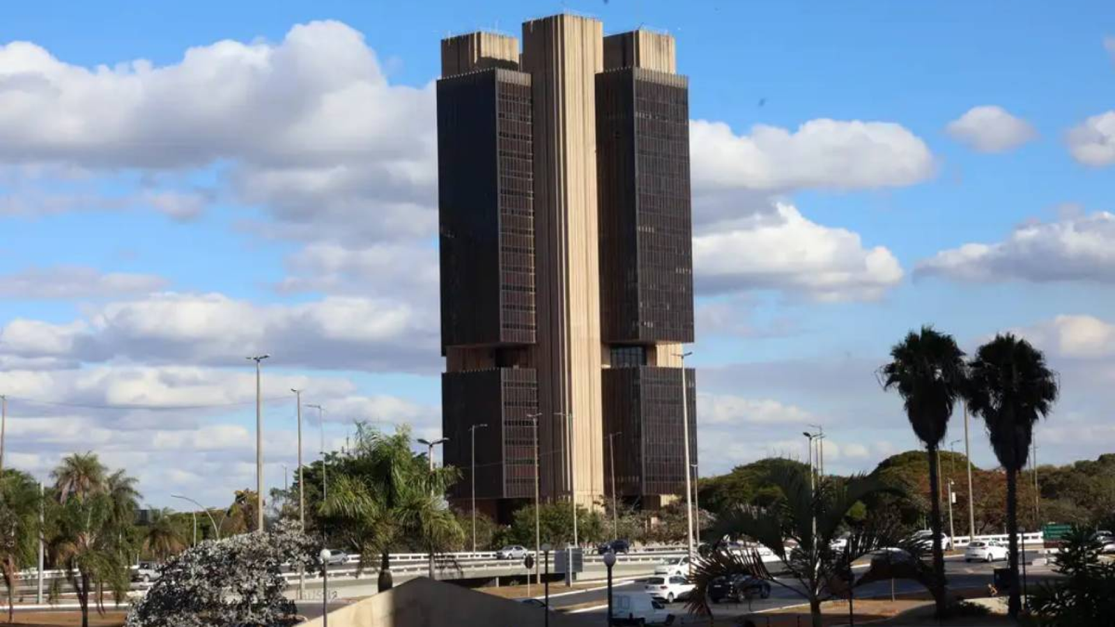 Imagem mostra a sede do Banco Central do Brasil, em Brasília; crédito: Agência Brasil.
