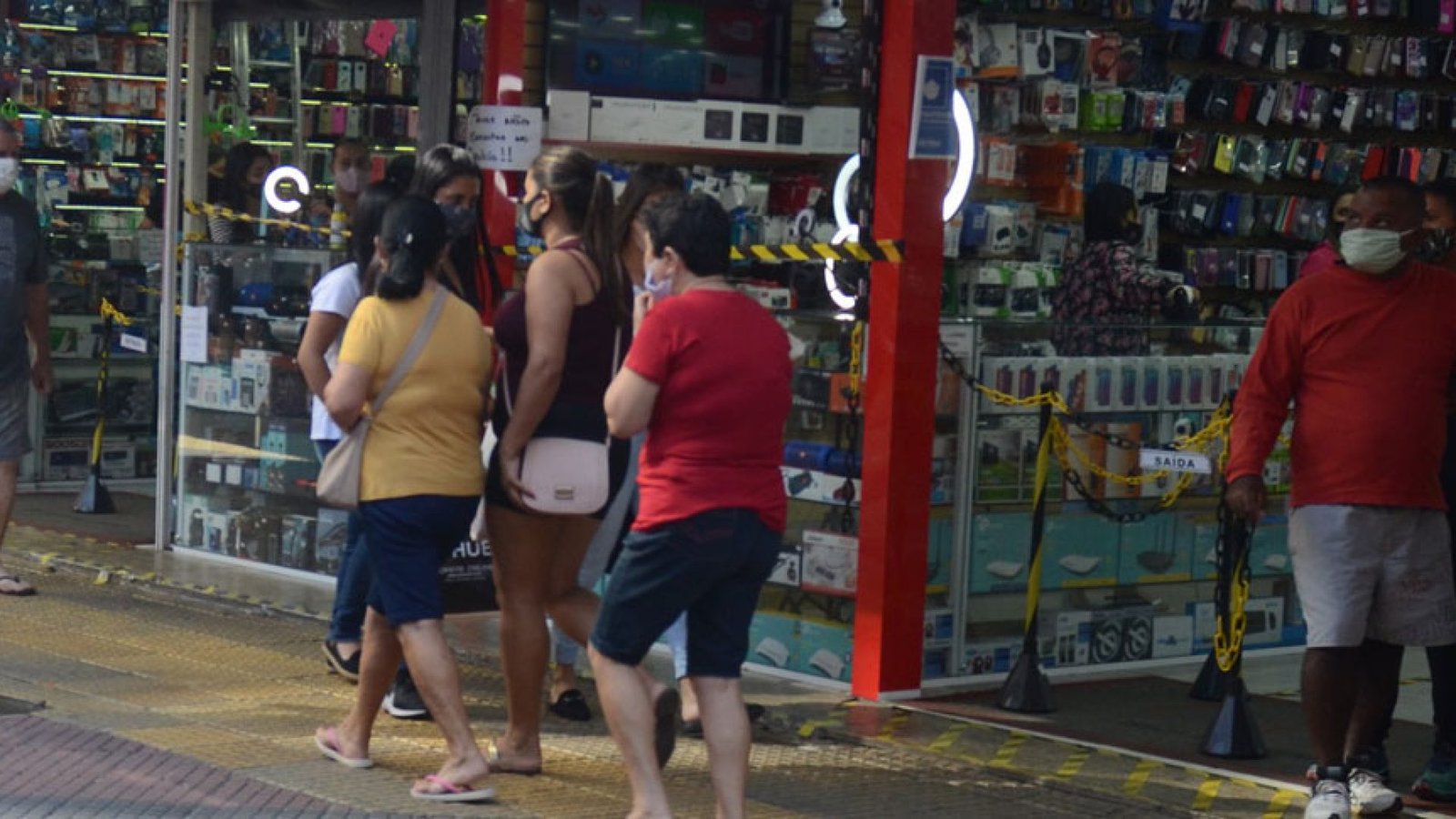 Comércio varejista (Foto: Charles de Moura/PMSJC)